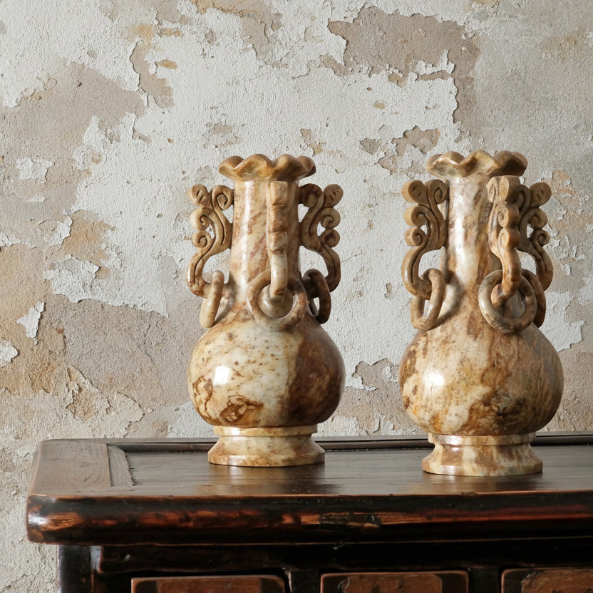 Italienske marmorvaser i breccia-marmor – sæt med 2 stk