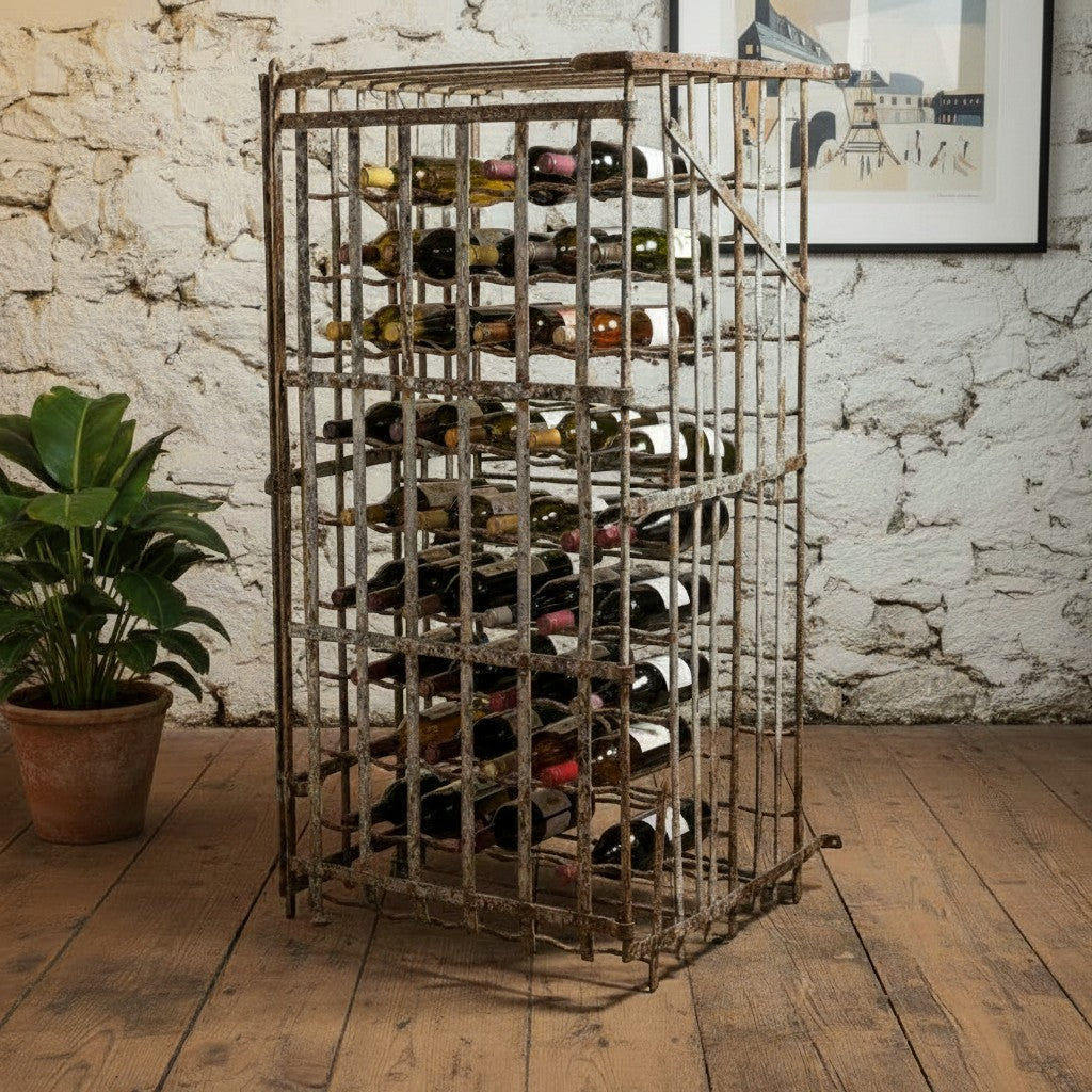 NITUSH French fil de fer wine rack in patinated iron, approx. 115 cm high, with rustic industrial character and space for many bottles.